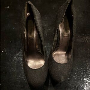 Steve Madden Black Wool Round-Toe Pumps Heels